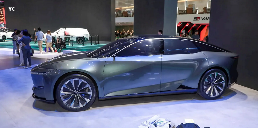 Toyota bZ7 EV